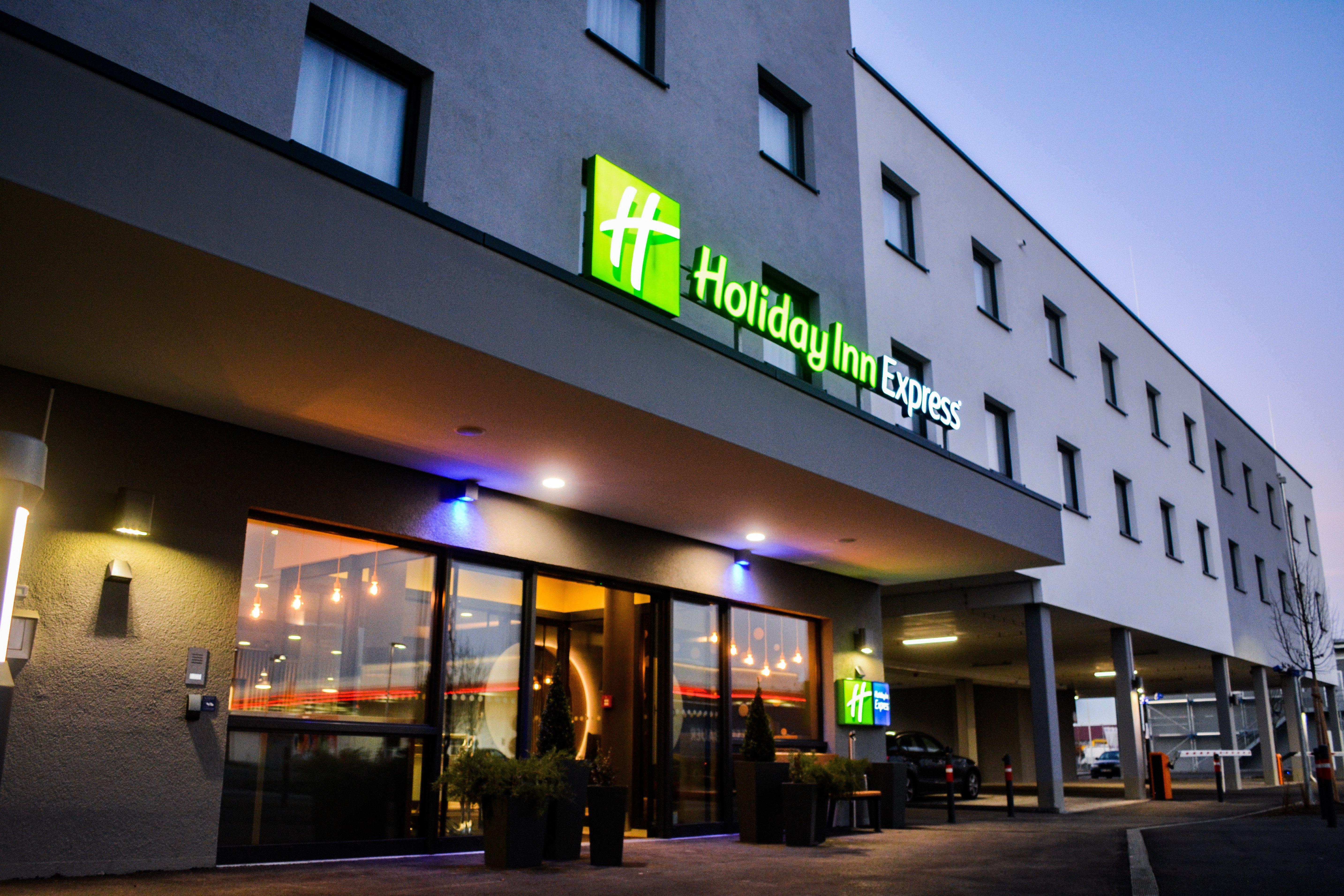 Holiday Inn Express Munich - Olching By Ihg Екстериор снимка
