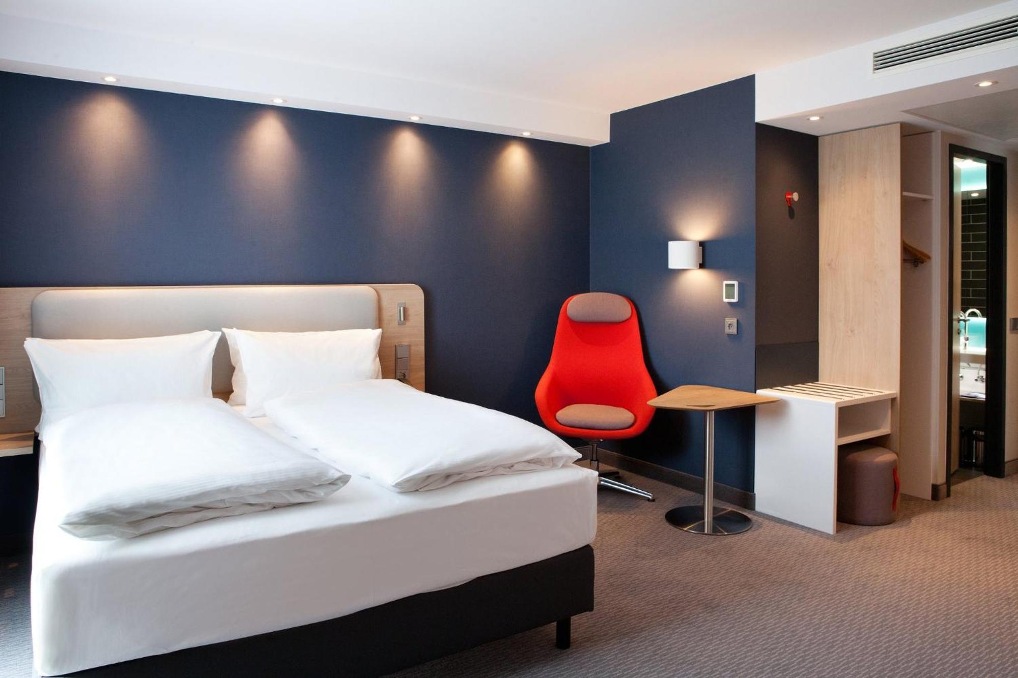 Holiday Inn Express Munich - Olching By Ihg Екстериор снимка